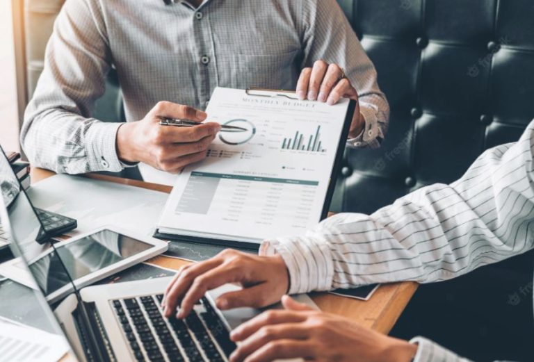 Financial consultants